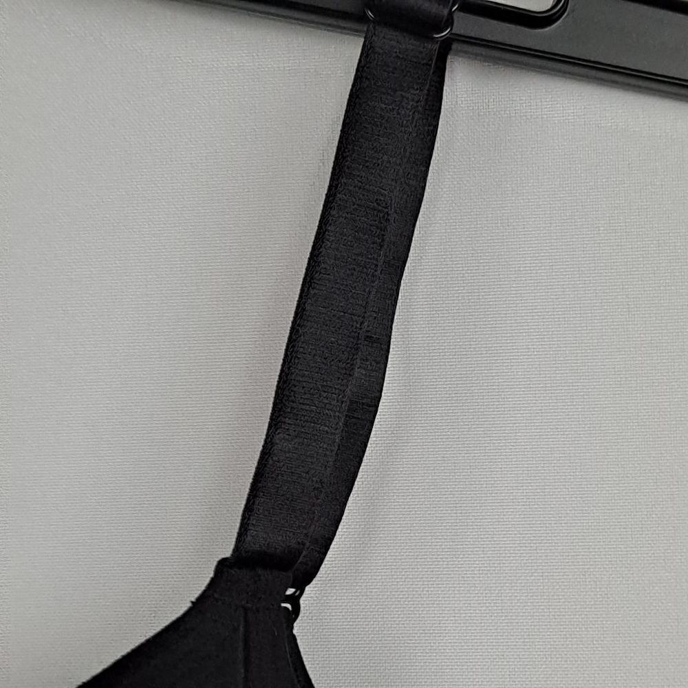 Skims ladies Seamless sculpting bra NWOT‎ - Picture 3 of 7